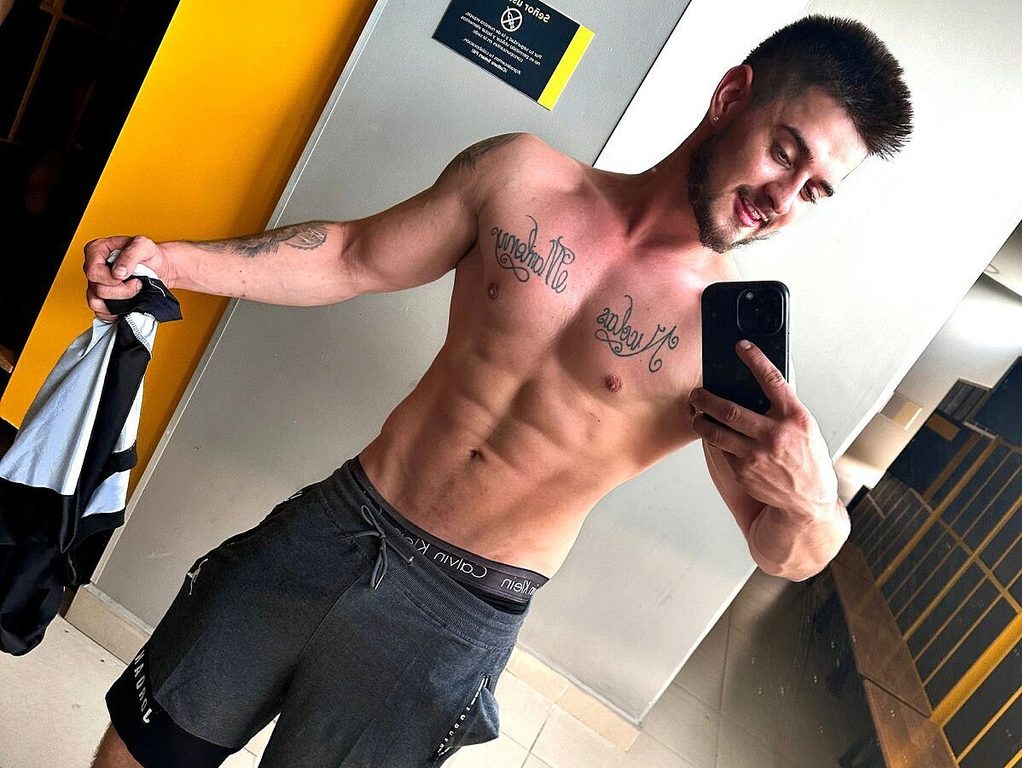 Ashton Muller