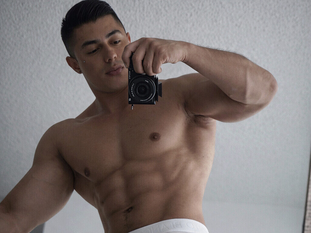 Devin Hunter