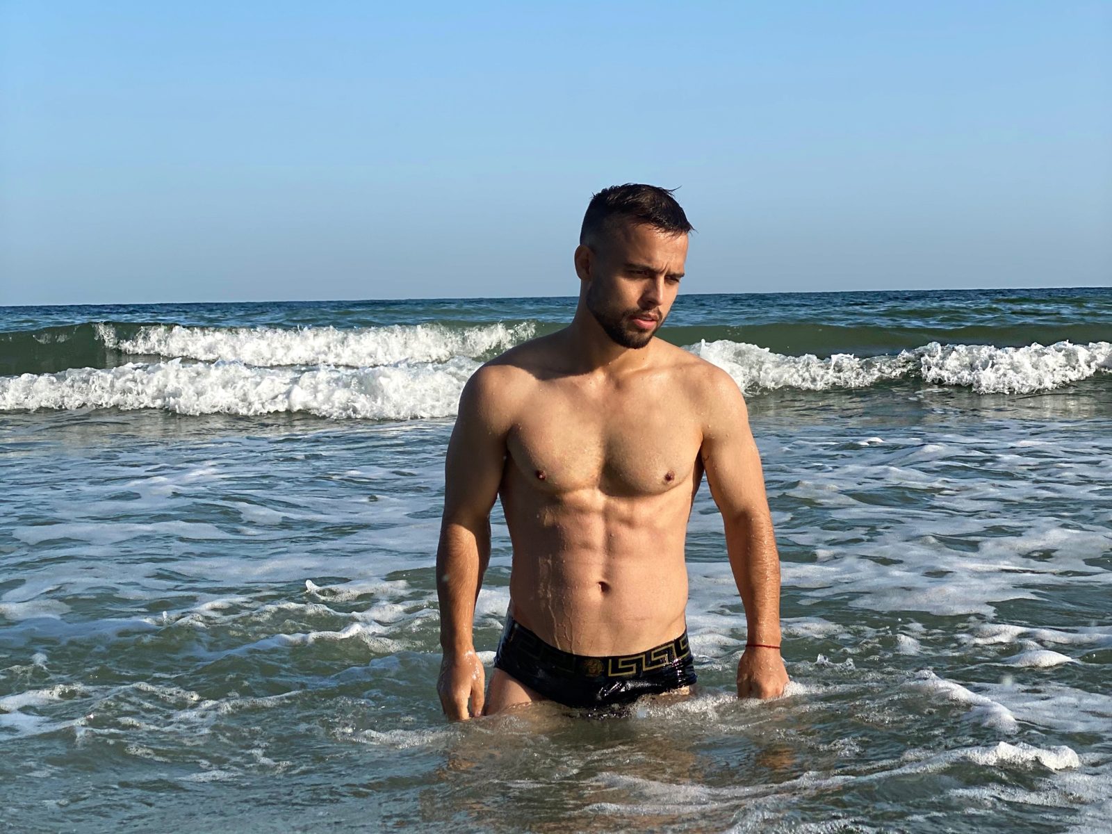 Andres Hot