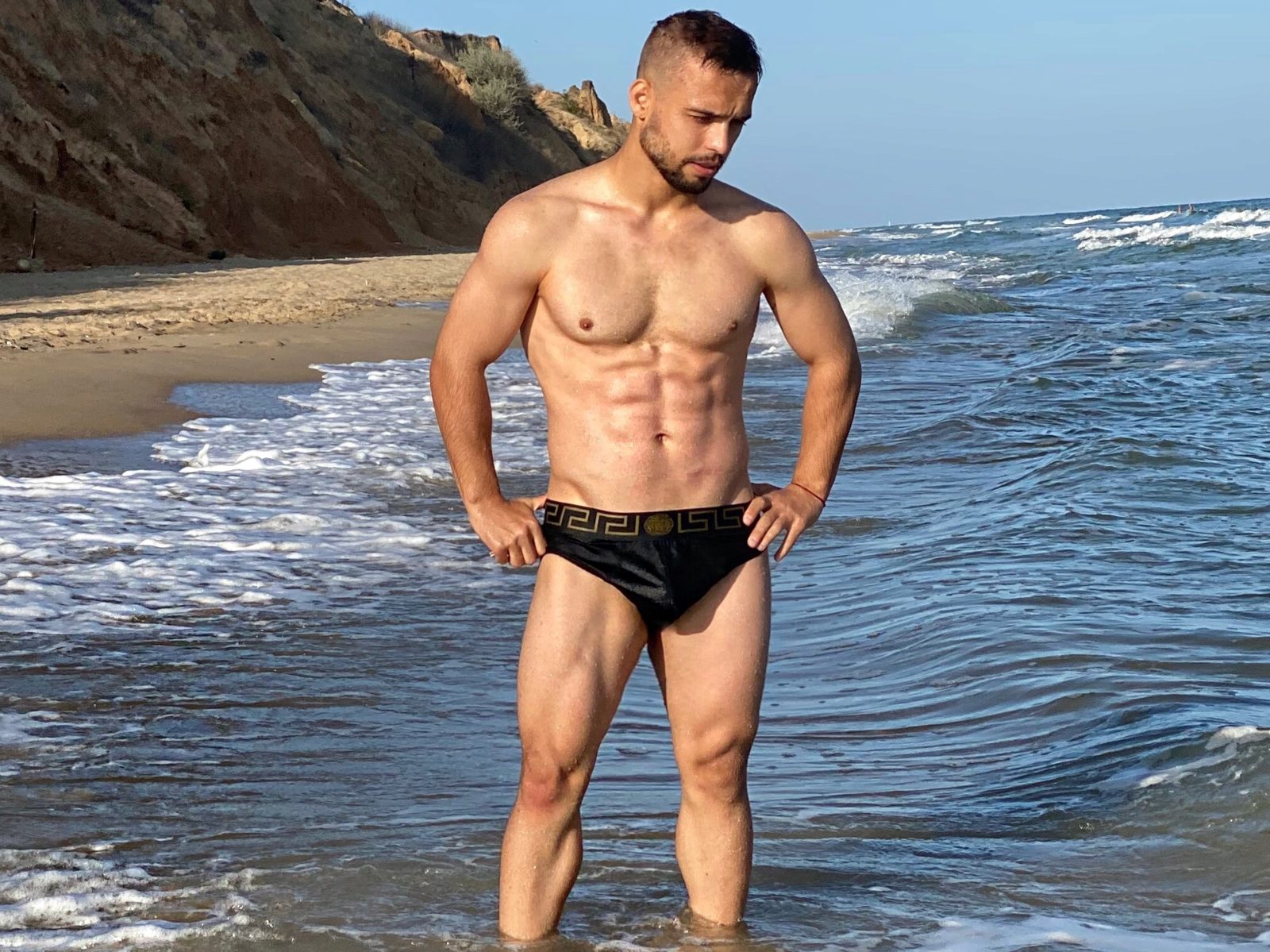 Andres Hot