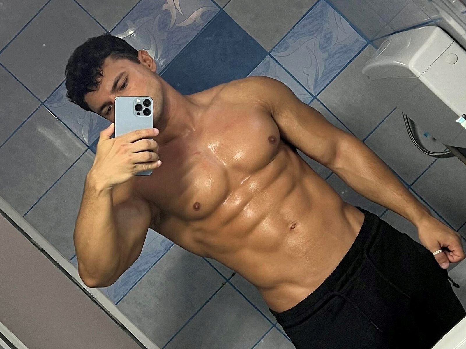 Alec Thomson
