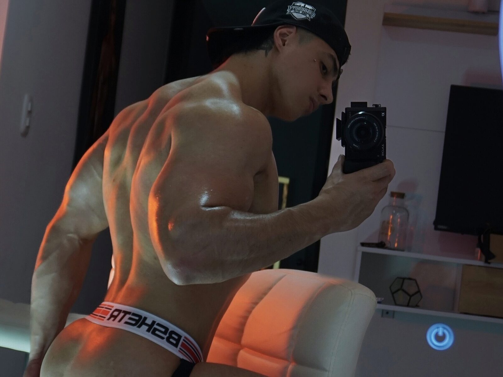 Devin Hunter
