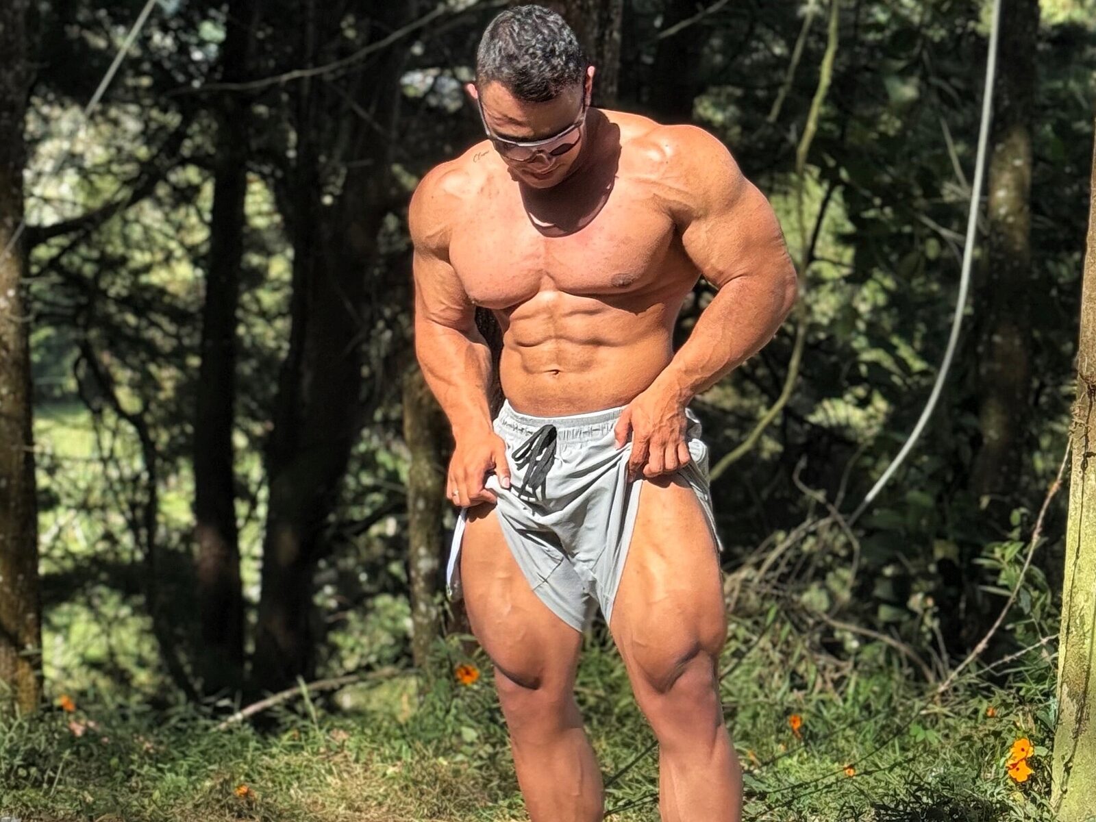 Aaron Velour