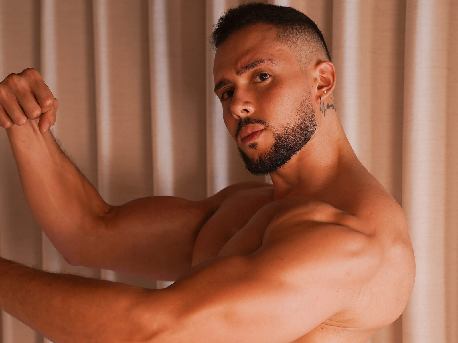 Adrian Gomez