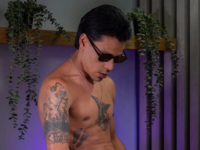 Xavier Max