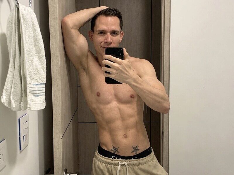 Luca Sterling