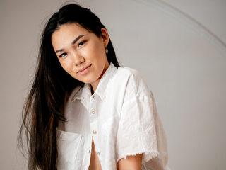 Tulalik qoramagiz yalangoch suratga tushadi.